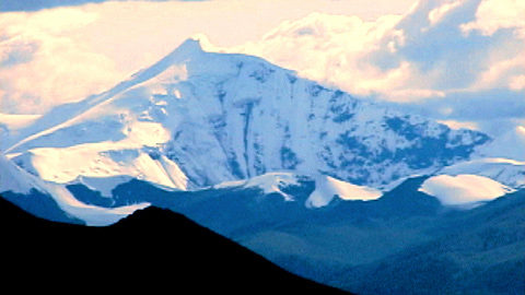 Snow Peaks